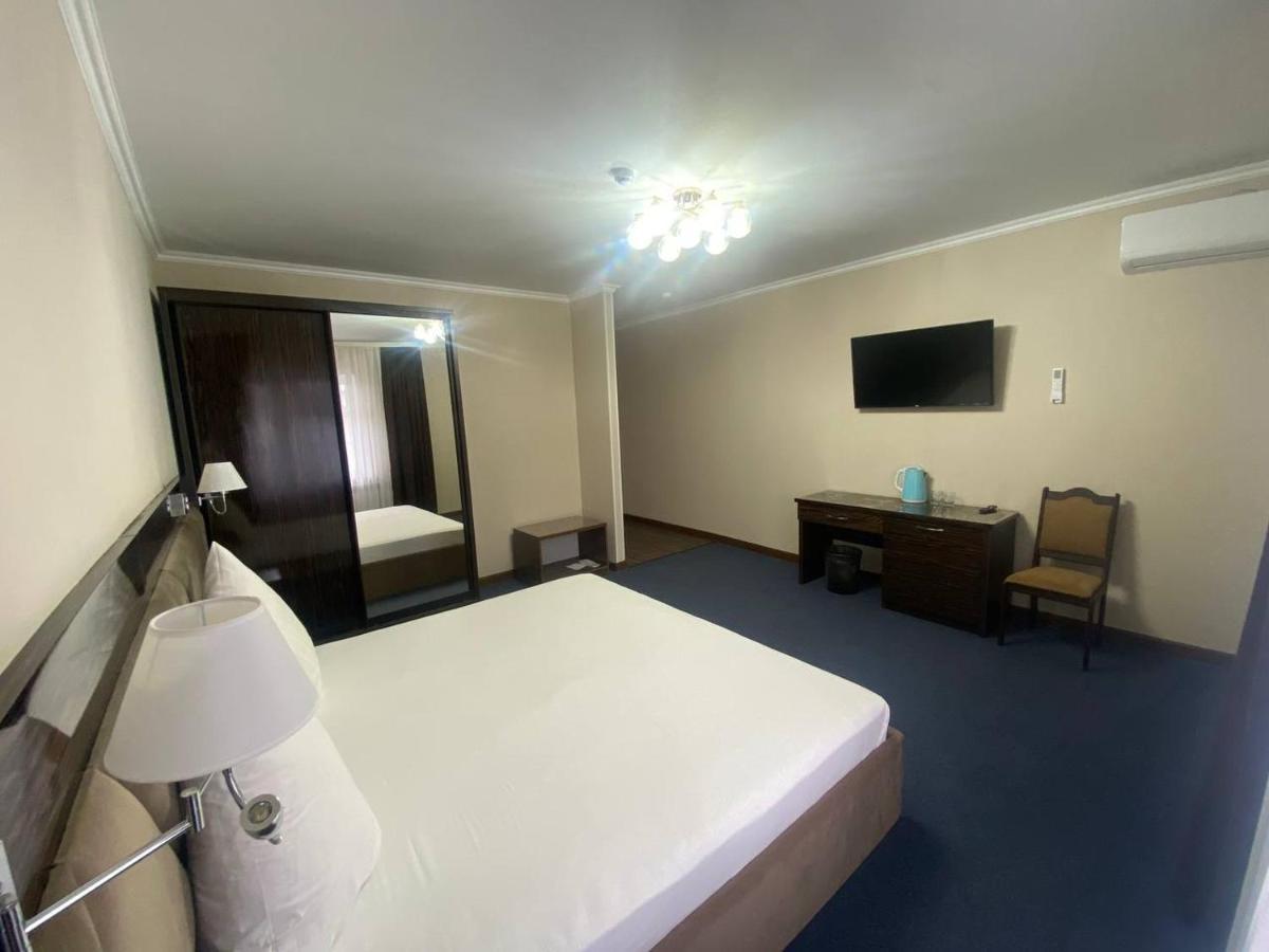 Comfortplace Atyrau Exterior photo